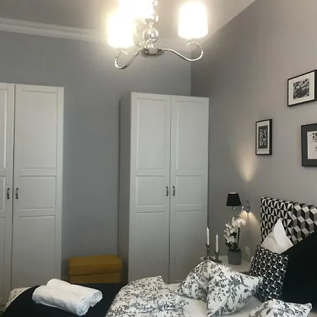 Stare Miasto Bednarska 10