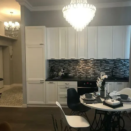 Stare Miasto Bednarska 10 *