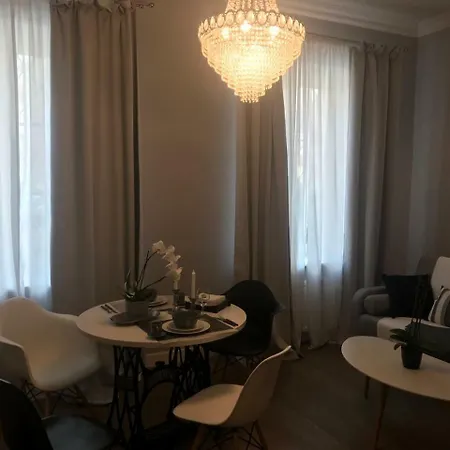 Stare Miasto Bednarska 10 Warschau